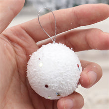 Last inn bildet i Galleri-visningsprogrammet, 6 Pcs/set 5cm White  Foam  Snowball  Pendant Window Decorations Christmas Tree Ornaments White Snowball Pendant [Pack of 6 pieces]
