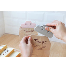 Cargar imagen en el visor de la galería, Food  Sealing  Clip Moisture Sealing Clamp Kitchen Tools For Daily Food Storage Grey
