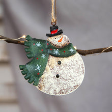 Cargar imagen en el visor de la galería, Christmas  Pendant Retro Old-fashioned Decoration Santa Claus Snowman Pendant Christmas Tree Decoration Left old man
