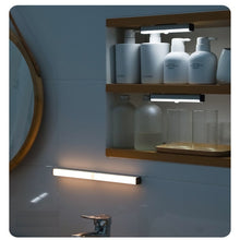 Charger l&#39;image dans la galerie, Night  Light Human Motion Sensor Led Lamp For Bedroom Bathroom Kids Room (warm Yellow/white) White light 21cm
