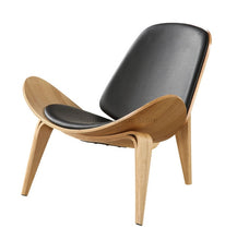 Carica l&#39;immagine nel visualizzatore di Gallery, High Quality Solid Wood Three-Legged Shell Chair Ash Plywood Black Faux Leather Living Room Furniture  Modern Leisure Chair
